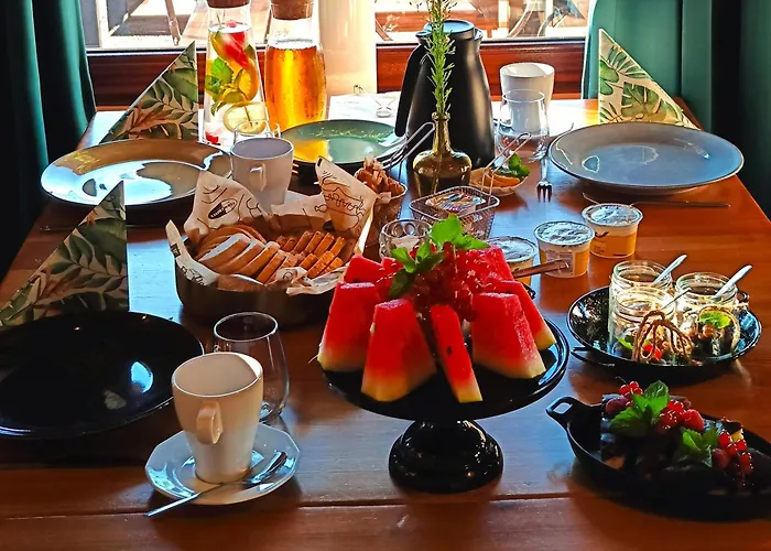 Goscinne Restauracja U Kusia מלון מיקולוב